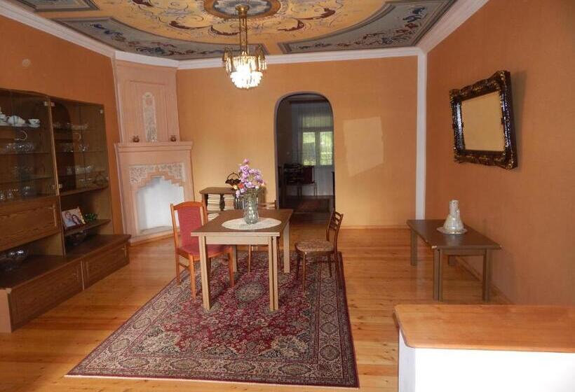 اتاق استاندارد, Savanna House Jvari