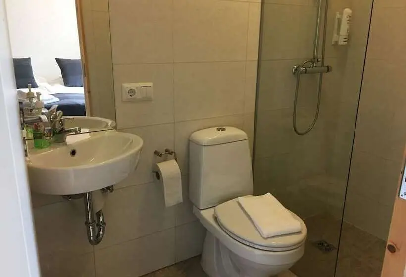 اتاق استاندارد یک نفره, Saxa Guesthouse