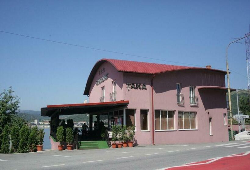 חדר סטנדרט, Pensiunea Taka