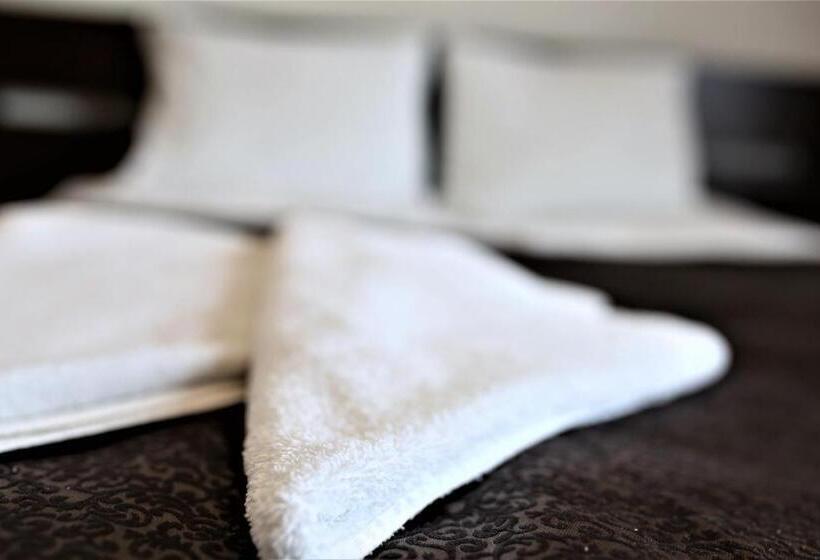 חדר סטנדרט, Pensiunea Taka