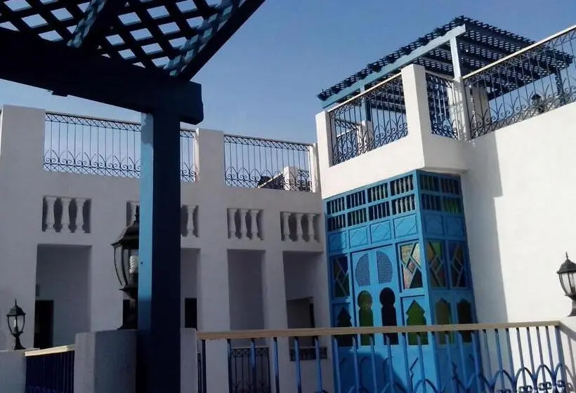 اتاق استاندارد, Dar Baaziz