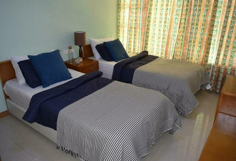 سوییت لوکس, Arabesque