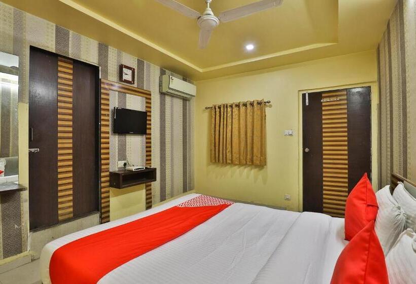 Standard-huone, Spot On Hotel Shreeji Palace