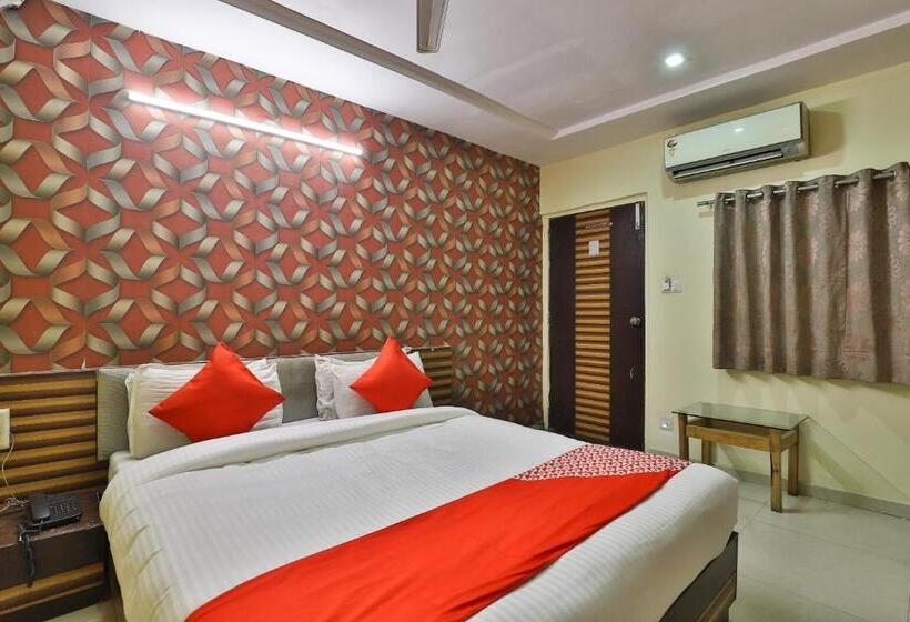 Standard-huone, Spot On Hotel Shreeji Palace