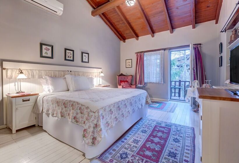 带阳台的高级房间, Casa Lavanda Boutique