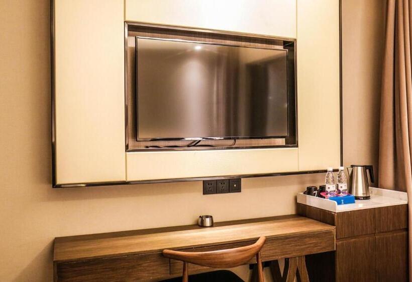 スタンダードルーム, Chao Man