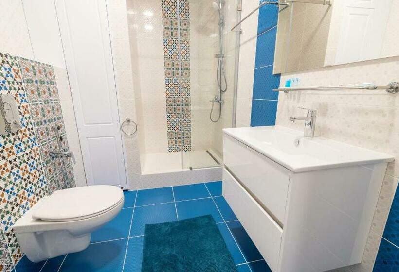 سوییت جونیور, Lacasa