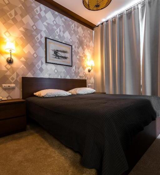 سوییت جونیور, Lacasa