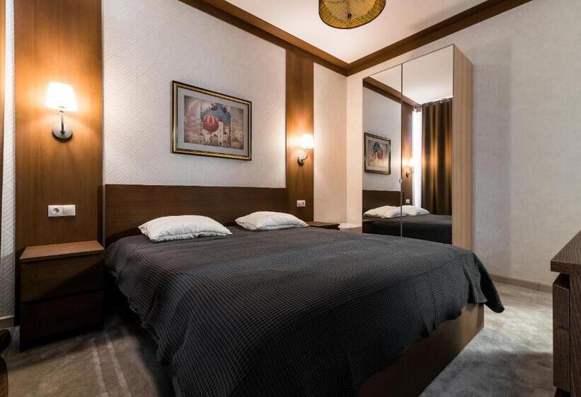 سوئیت 2 خوابه, Lacasa