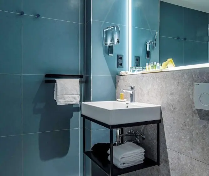 ダブルベッドスタンダードルーム, Hilton Garden Inn Mannheim