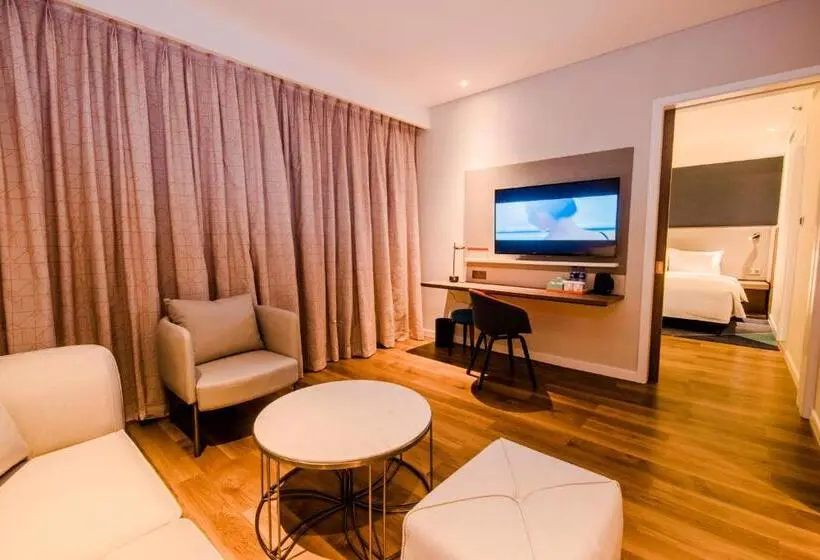 سوییت جونیور, Holiday Inn Express Yinchuan Downtown, An Ihg