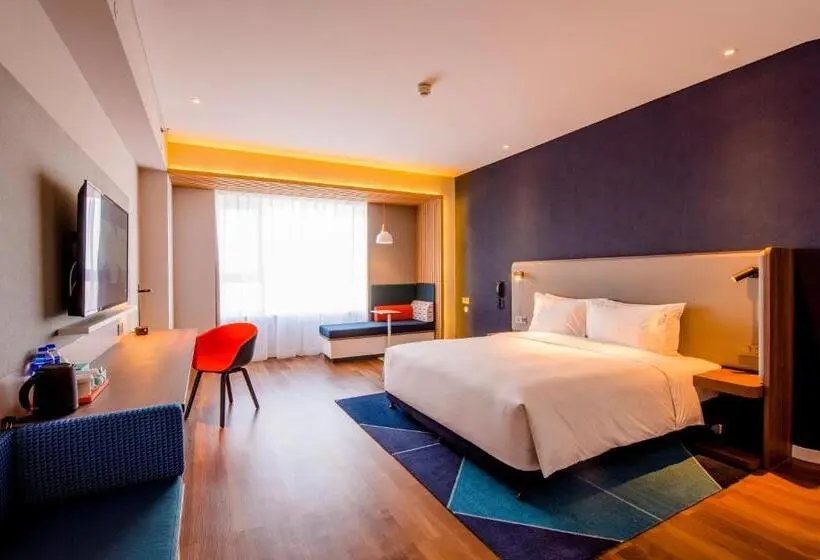 اتاق سوپریور با تخت بزرگ, Holiday Inn Express Yinchuan Downtown, An Ihg