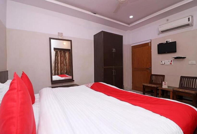 컴포트 트리플 룸, Super Hotel O Akbar Palace