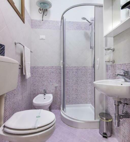 エコノミールーム, In Centros Vicino Cefalu Selfchekin