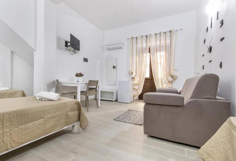 スタンダード5人部屋, In Centros Vicino Cefalu Selfchekin