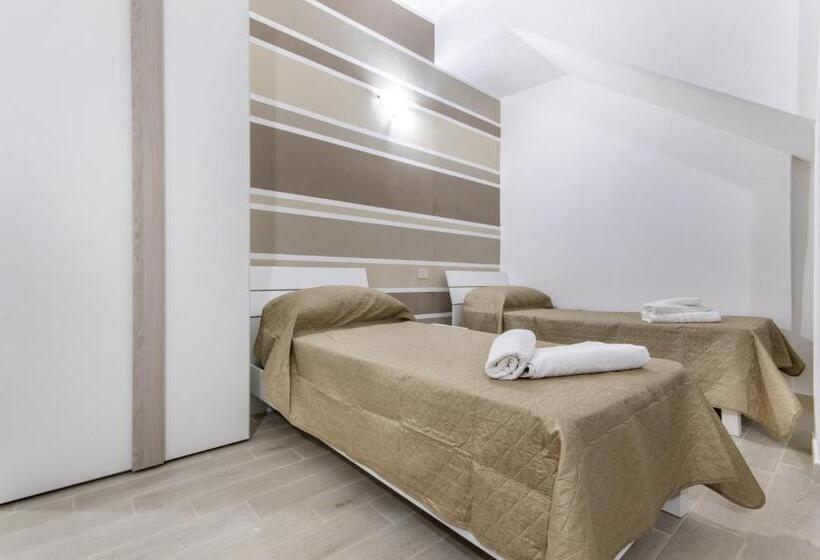 スタンダード5人部屋, In Centros Vicino Cefalu Selfchekin