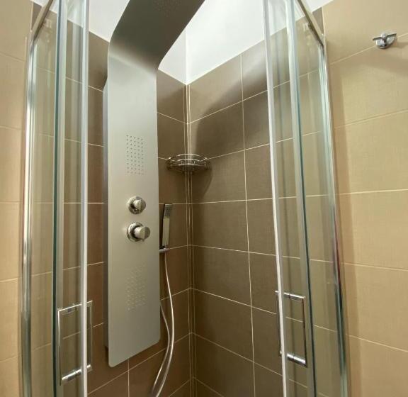 バルコニー付スタンダード4ベッドルーム, In Centros Vicino Cefalu Selfchekin