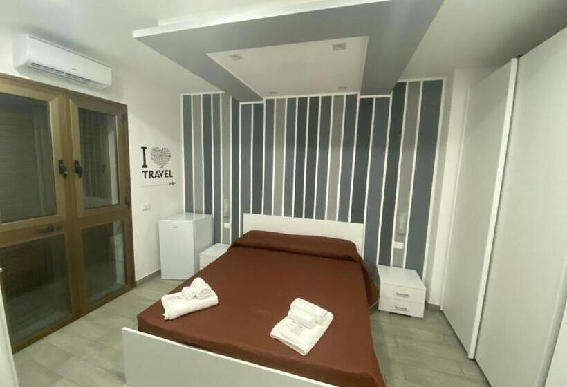 スタンダードトリプルルーム, In Centros Vicino Cefalu Selfchekin