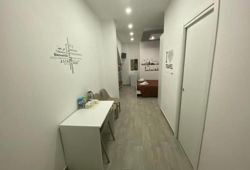 スタンダード4人部屋, In Centros Vicino Cefalu Selfchekin