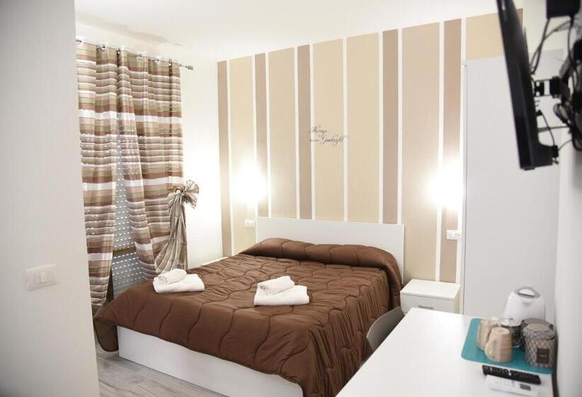 スタンダード5人部屋, In Centros Vicino Cefalu Selfchekin