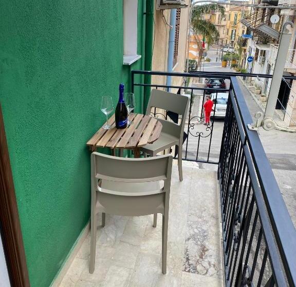 Номер Basic, In Centros Vicino Cefalu Selfchekin