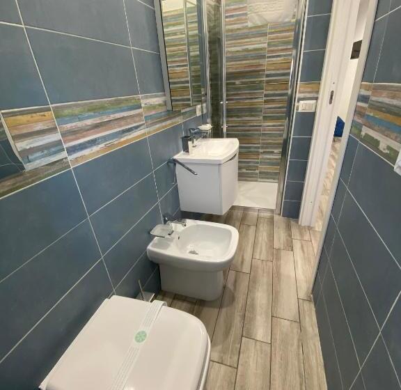 エコノミールーム, In Centros Vicino Cefalu Selfchekin