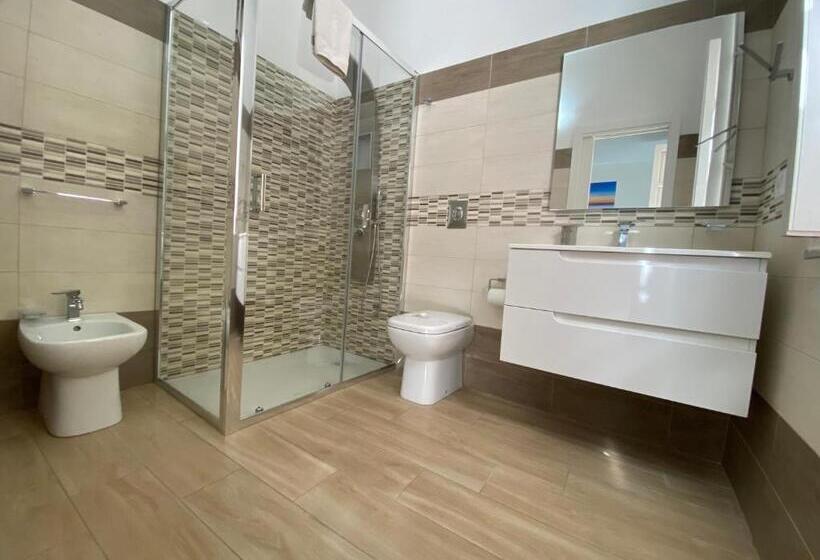 スタンダード4人部屋, In Centros Vicino Cefalu Selfchekin