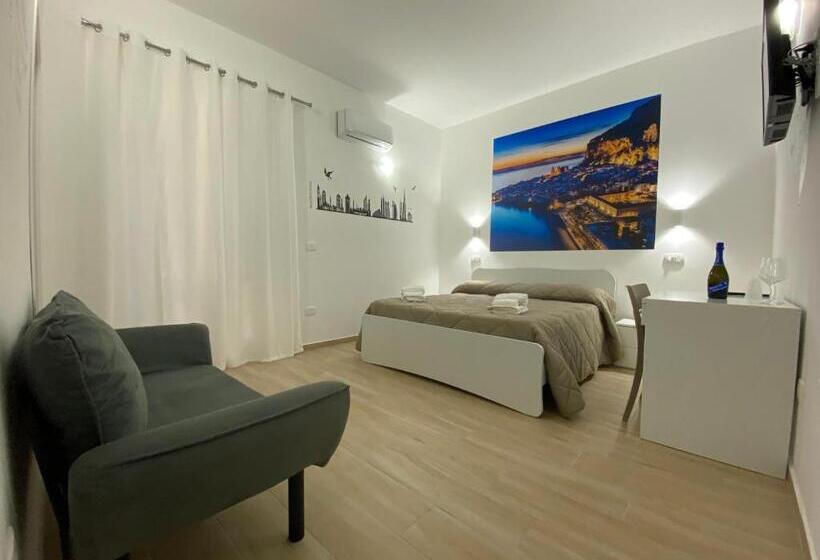 スタンダード4人部屋, In Centros Vicino Cefalu Selfchekin