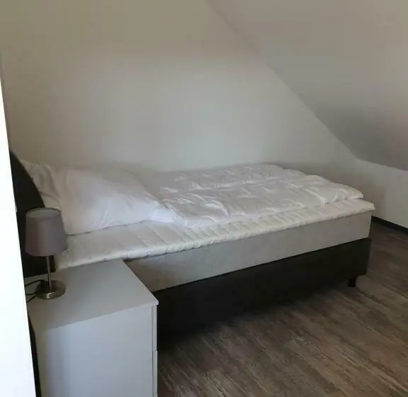 スタンダードシングルルーム, Anja S Motel