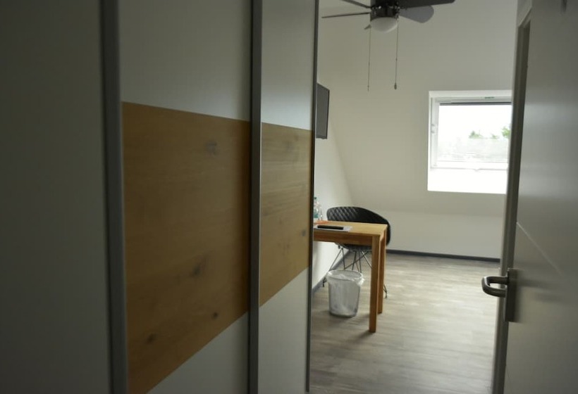 غرفة قياسية فردية, Anja S Motel