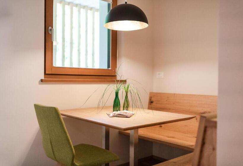 Апартаменты 1 Спальня с Балконом, Aparthotel Abiná Lana Höhe