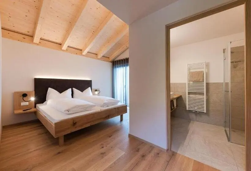 اتاق استاندارد با بالکن, Aparthotel Abiná Lana Höhe