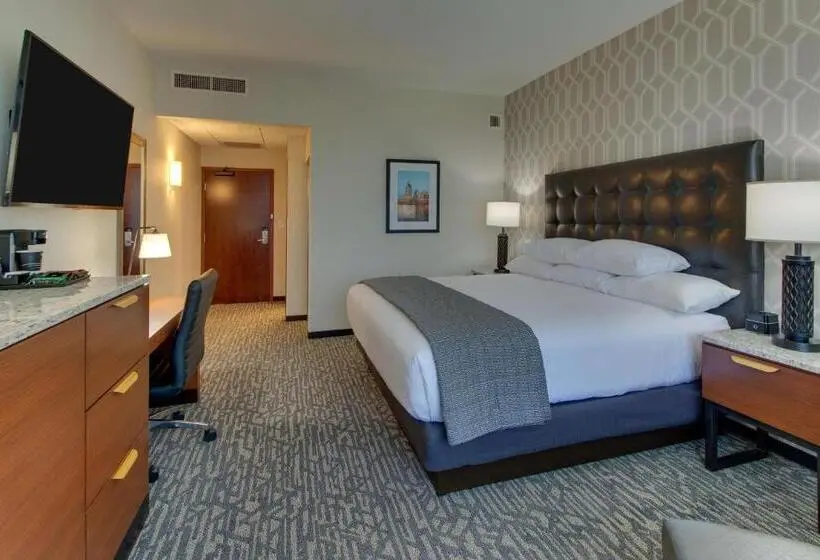 キングサイズベッドのスーペリアルーム, Drury Plaza Hotel Nashville Downtown