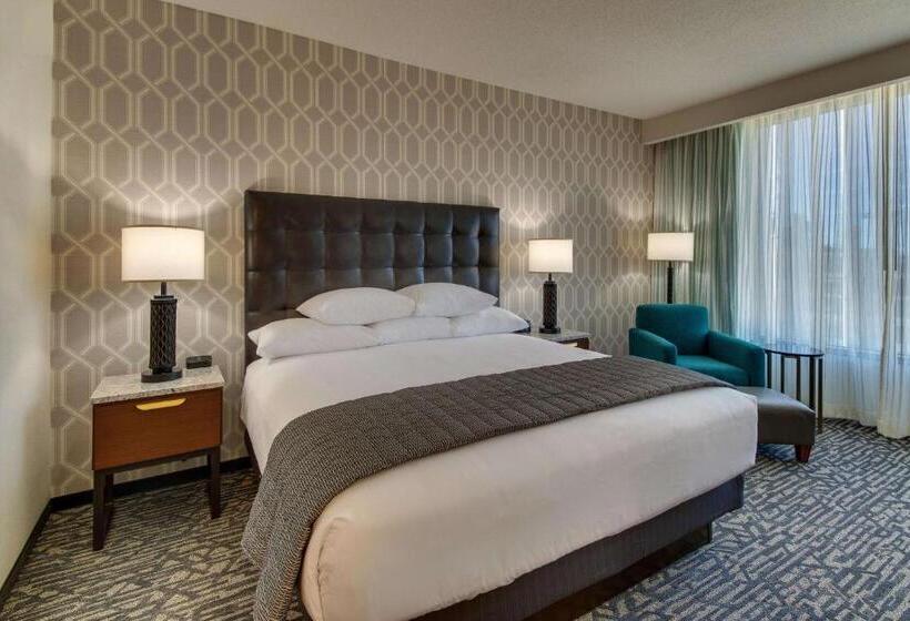 חדר סופריור עם מיטת קינג, Drury Plaza Hotel Nashville Downtown