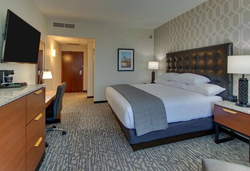 חדר דלוקס מותאם לאנשים עם מוגבלויות, Drury Plaza Hotel Nashville Downtown