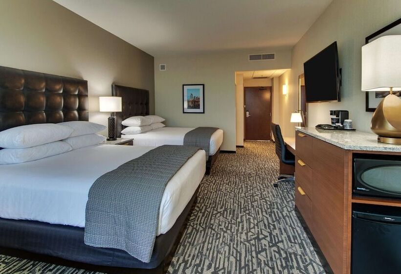חדר דלוקס מותאם לאנשים עם מוגבלויות, Drury Plaza Hotel Nashville Downtown
