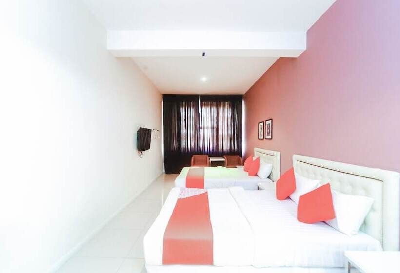 סוויטה משפחתית, Oyo 777 Epal