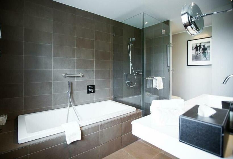 جناح جونيور, Seezeichen Ahrenshoop