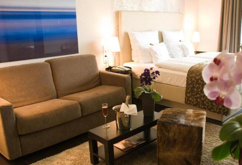 جناح جونيور, Seezeichen Ahrenshoop