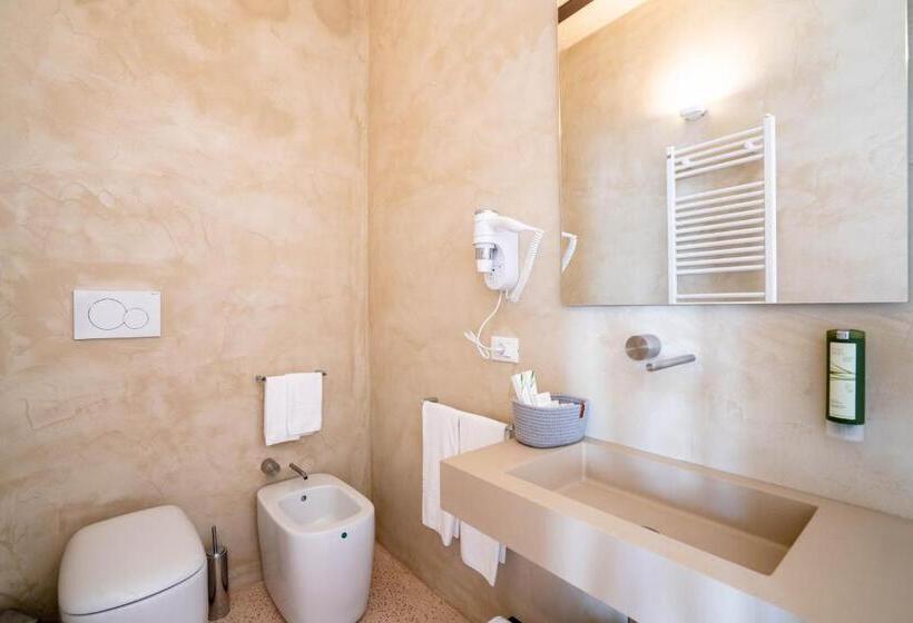 テラス付きスタンダードルーム, Donna Domenica Boutique Suites