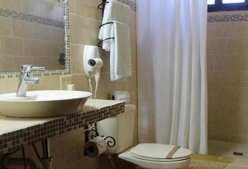 اتاق لوکس, Hacienda Gualiqueme