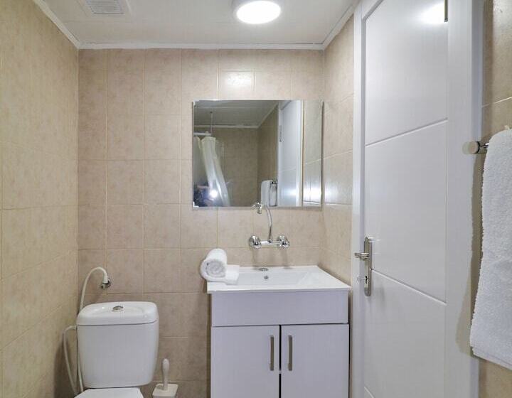 Komfort Trippelrum, Neve Midbar Motel