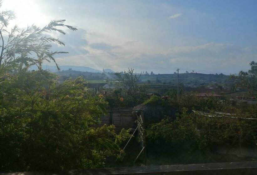 غرفة قياسية, Hostería El Tisaleño