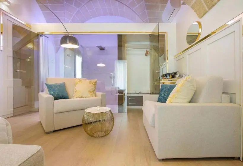 デラックスジュニアスイート, Acquaviva Suites