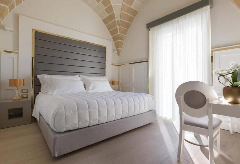 Полулюкс с Балконом, Acquaviva Suites