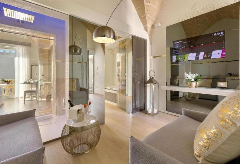 جناح جونيور مزوَّد بتراس, Acquaviva Suites