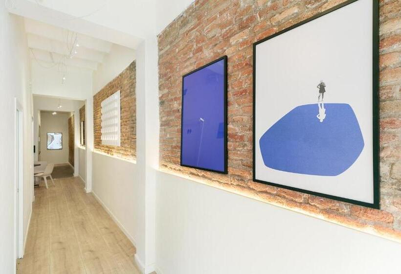 غرفة قياسية, Arte Suites By Olala Homes