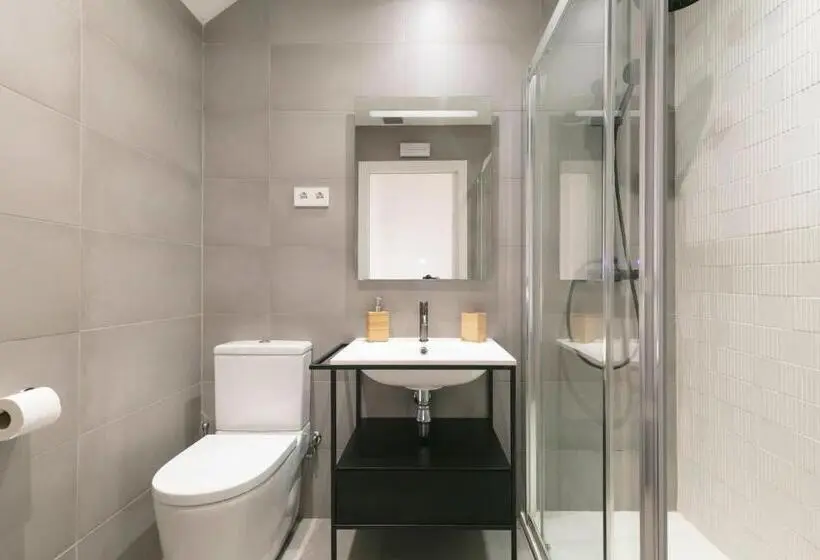 اتاق استاندارد با تراس, Arte Suites By Olala Homes
