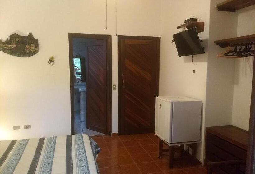 Quarto Estandar, Solar Das Canoas Prumirim