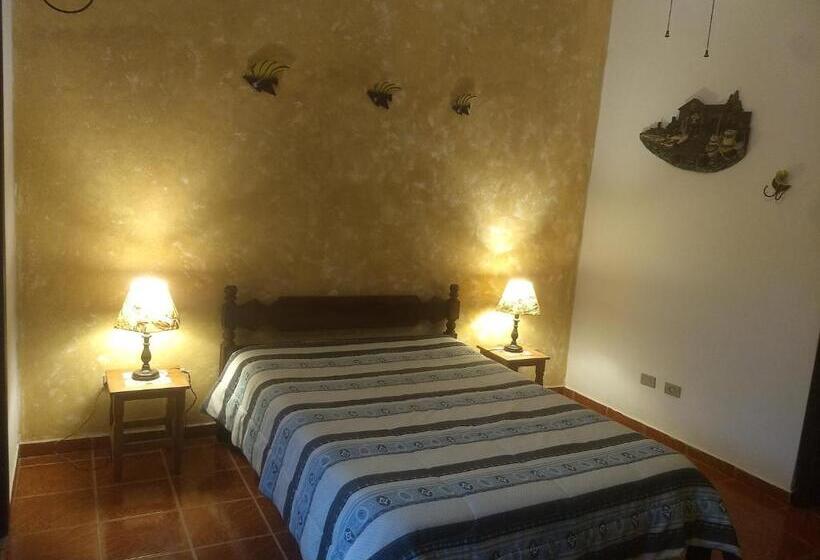 Quarto Estandar, Solar Das Canoas Prumirim